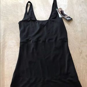 Naomi and Nicole No “Side Show” Waist Shaping Tank